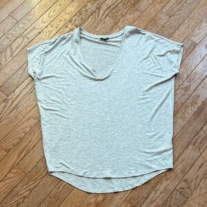 Express Heather Gray V-Neck Short Sleeve Tee